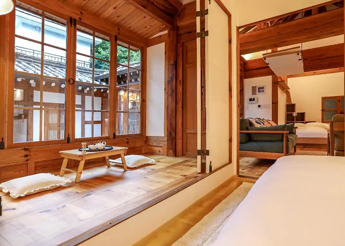 アパート Private Hanok In Bukchon, Seoul, 7 People, 3 Bedrooms, 2 Bathrooms, 6 Min Walk From Anguk Station Exit 2 *